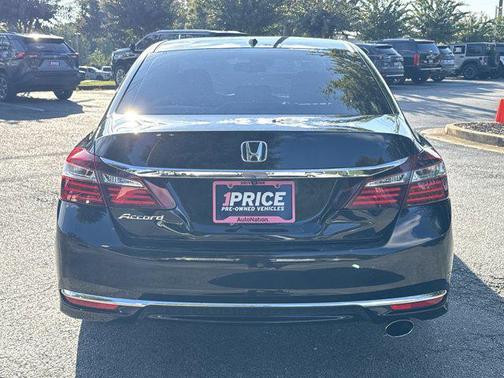 2017 Honda Accord EX-L w/Navigation & Honda Sensing