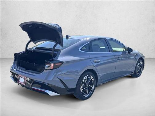 2026 Hyundai SONATA SEL