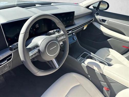 2026 Hyundai SONATA SEL