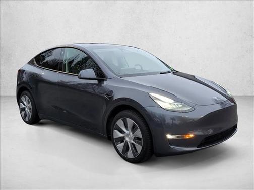 2022 Tesla Model Y Long Range Dual Motor All-Wheel Drive