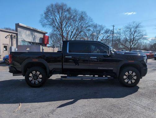 2025 GMC Sierra 2500 Denali