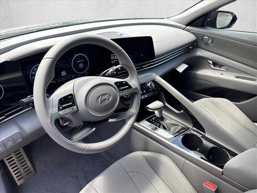 2025 Hyundai ELANTRA HEV SEL Sport