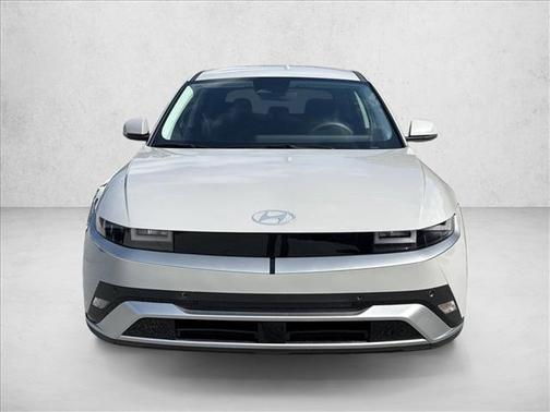 2025 Hyundai IONIQ 5 SE