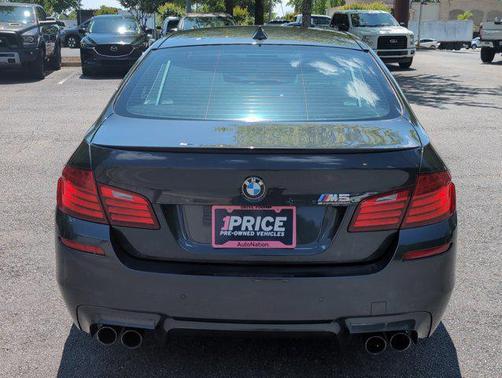 Singapore Gray Metallic 2015 BMW M5 Base