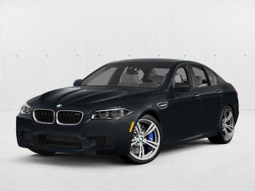 Singapore Gray Metallic 2015 BMW M5 Base