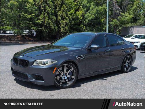 Singapore Gray Metallic 2015 BMW M5 Base