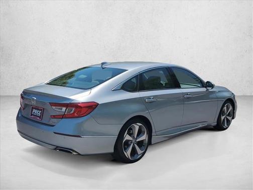 Lunar Silver Metallic 2018 Honda Accord Touring