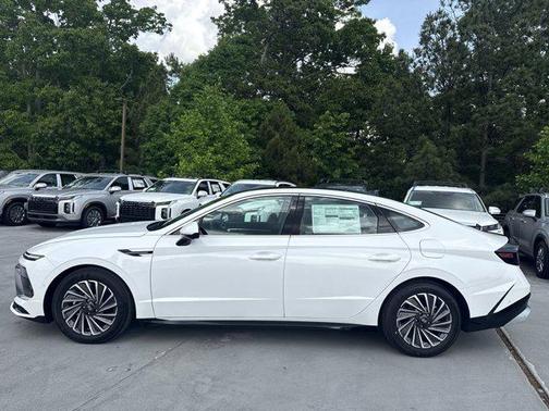 2025 Hyundai SONATA Hybrid Limited