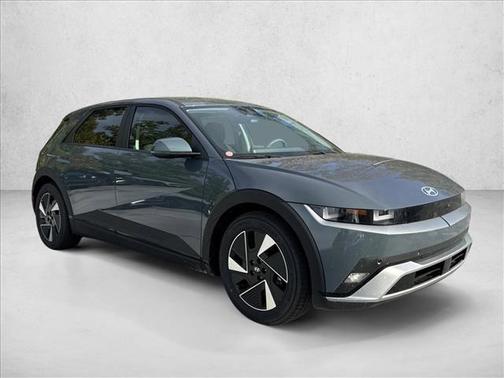 2025 Hyundai IONIQ 5 SE