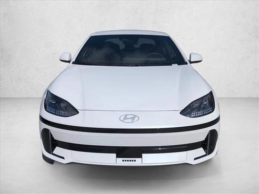 2025 Hyundai IONIQ 6 SE