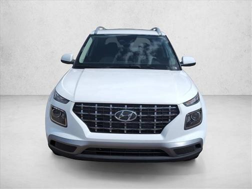 Lunar White 2026 Hyundai VENUE SEL