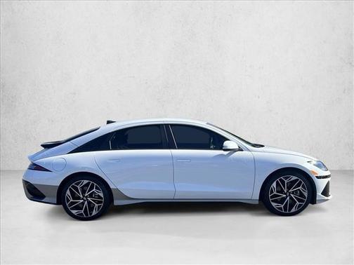 2023 Hyundai IONIQ 6 SEL