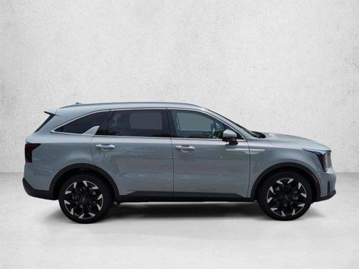Wolf Gray 2024 Kia Sorento SX
