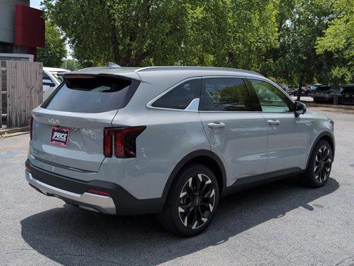 Wolf Gray 2024 Kia Sorento SX