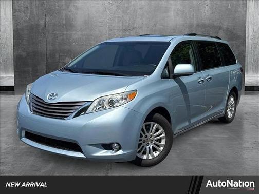 2016 Toyota Sienna XLE
