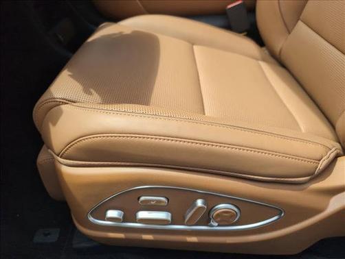 Creamy White Pearl 2026 Hyundai Palisade Hybrid Calligraphy