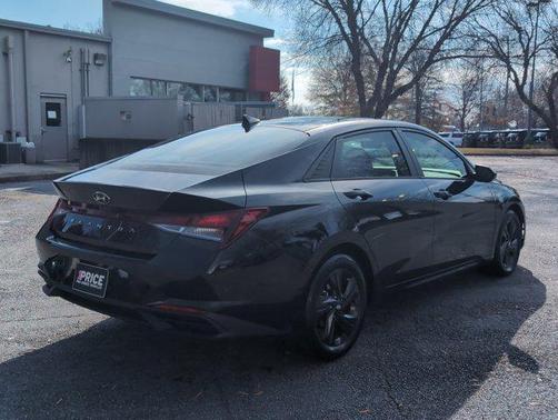 2021 Hyundai ELANTRA SEL