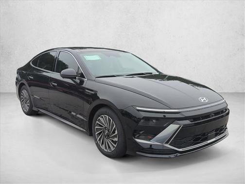 Abyss Black 2025 Hyundai SONATA Hybrid Limited