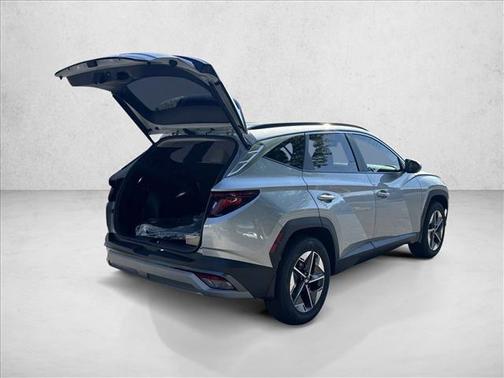 Shimmering Silver 2026 Hyundai TUCSON SEL