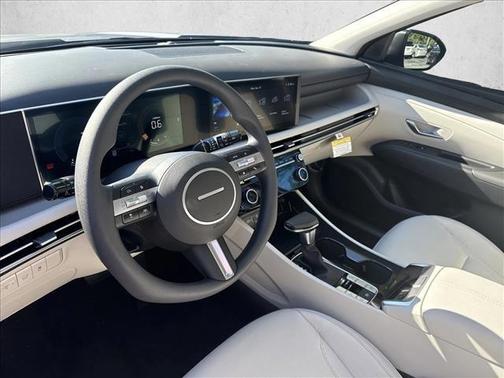 Shimmering Silver 2026 Hyundai TUCSON SEL
