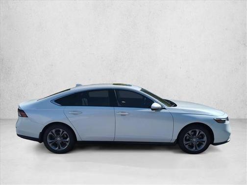 Platinum White Pearl 2024 Honda Accord EX