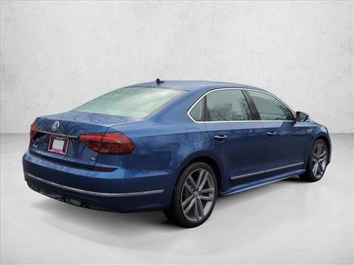 2017 Volkswagen Passat 1.8T R-Line w/Comfort