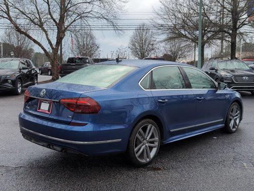 2017 Volkswagen Passat 1.8T R-Line w/Comfort