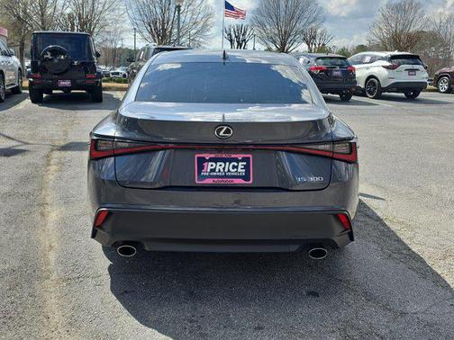 2022 Lexus IS 300 Base