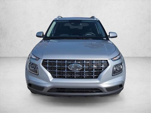 Shimmering Silver 2026 Hyundai VENUE SEL