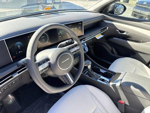 2025 Hyundai SANTA CRUZ SEL Activity