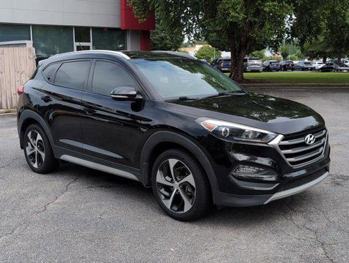 Black Noir Pearl 2017 Hyundai TUCSON Sport