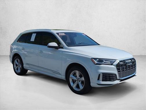 2024 Audi Q7 45 Premium