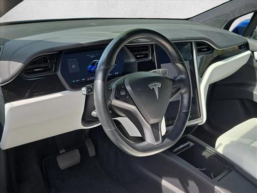 Deep Blue Metallic 2018 Tesla Model X 75D