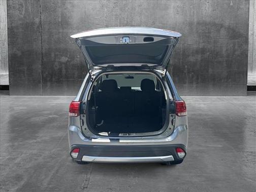 2018 Mitsubishi Outlander ES