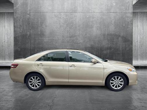2010 Toyota Camry XLE
