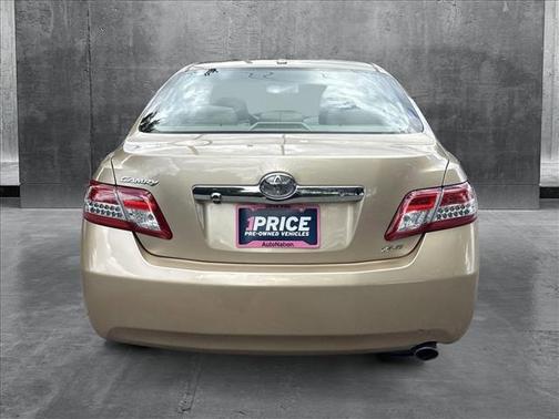 2010 Toyota Camry XLE