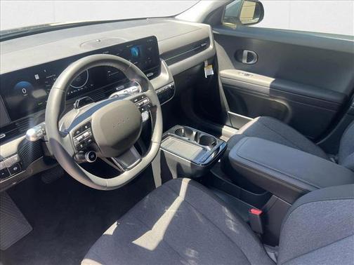 2025 Hyundai IONIQ 5 SE