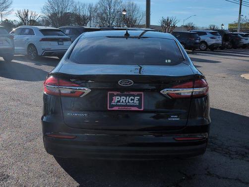 2020 Ford Fusion Hybrid SE