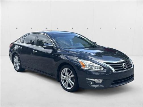 2013 Nissan Altima 3.5 SV