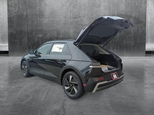 2025 Hyundai IONIQ 5 SEL