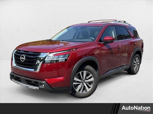 2023 Nissan Pathfinder SL 4WD
