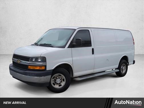 Summit White 2018 Chevrolet Express 2500 Work Van