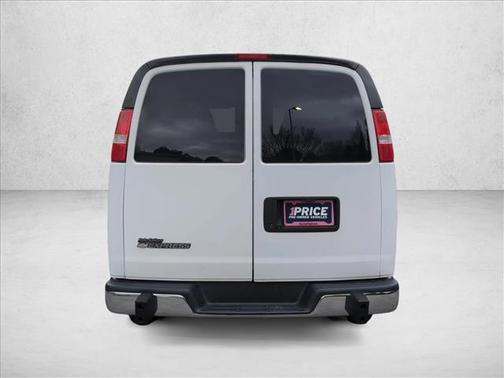 Summit White 2018 Chevrolet Express 2500 Work Van