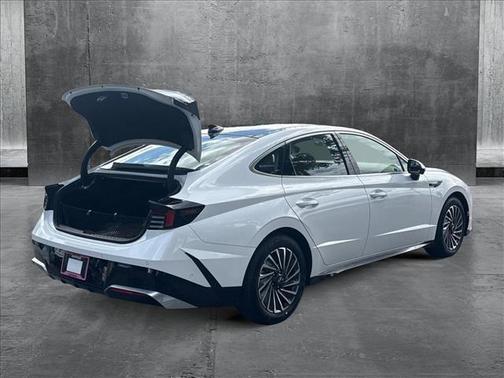 2025 Hyundai SONATA Hybrid Limited