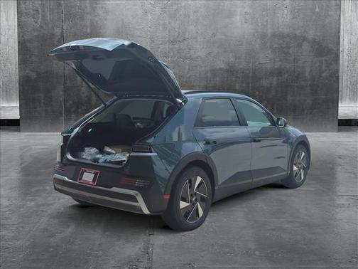 2025 Hyundai IONIQ 5 SEL