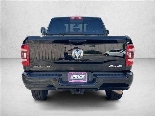 2022 RAM 2500 Laramie Crew Cab 4x4 6'4' Box