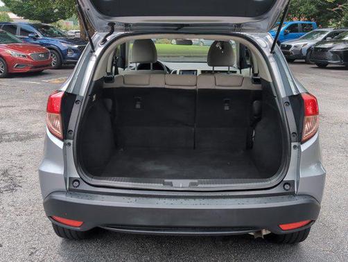 Lunar Silver Metallic 2017 Honda HR-V LX