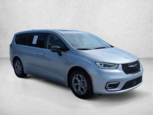 Silver Mist Clearcoat 2024 Chrysler Pacifica Limited