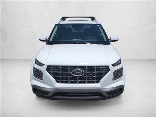 Lunar White 2025 Hyundai VENUE SEL