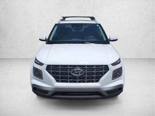 Lunar White 2025 Hyundai VENUE SEL